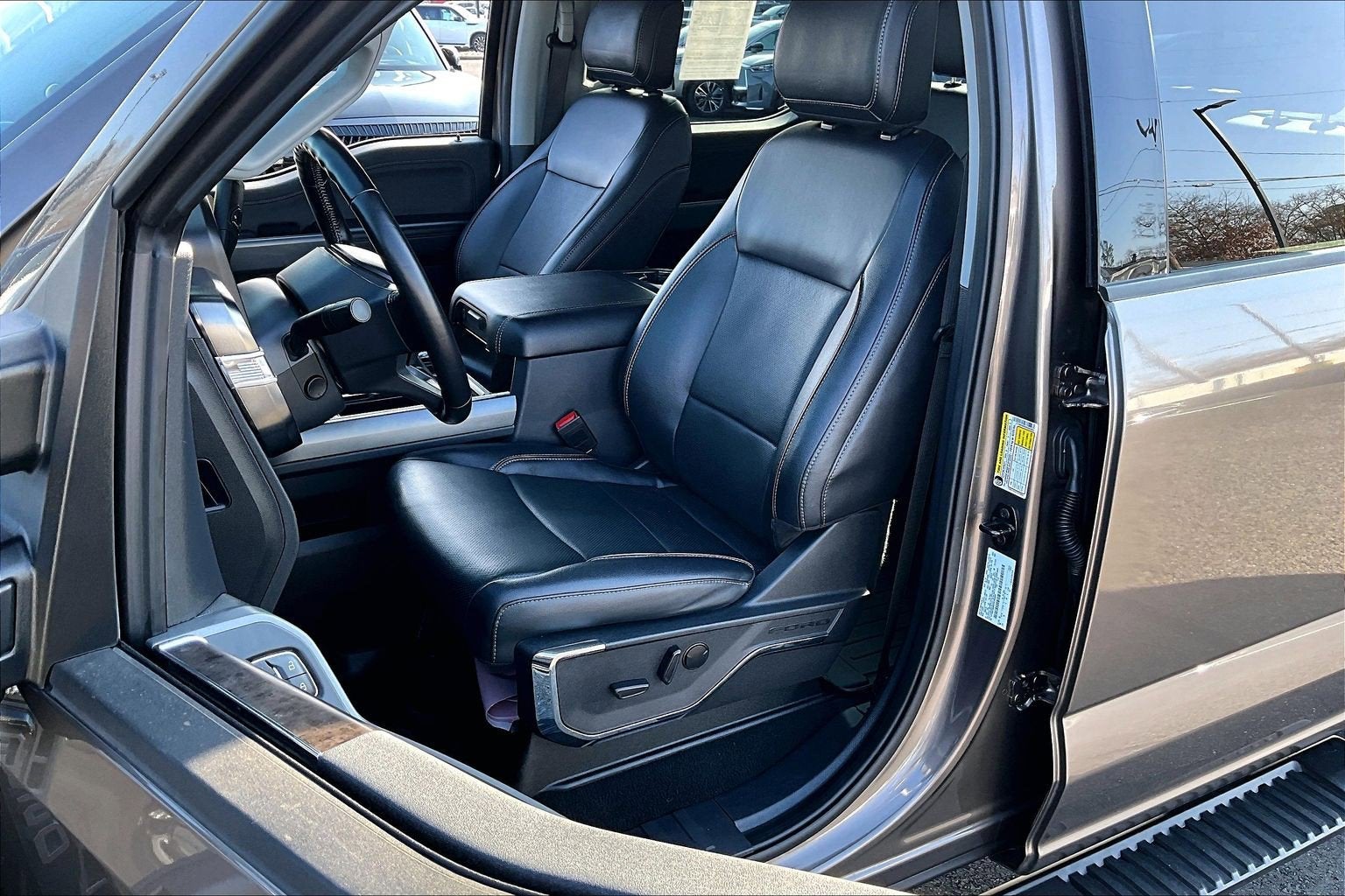 2023 Ford Super Duty F-350 SRW LARIAT