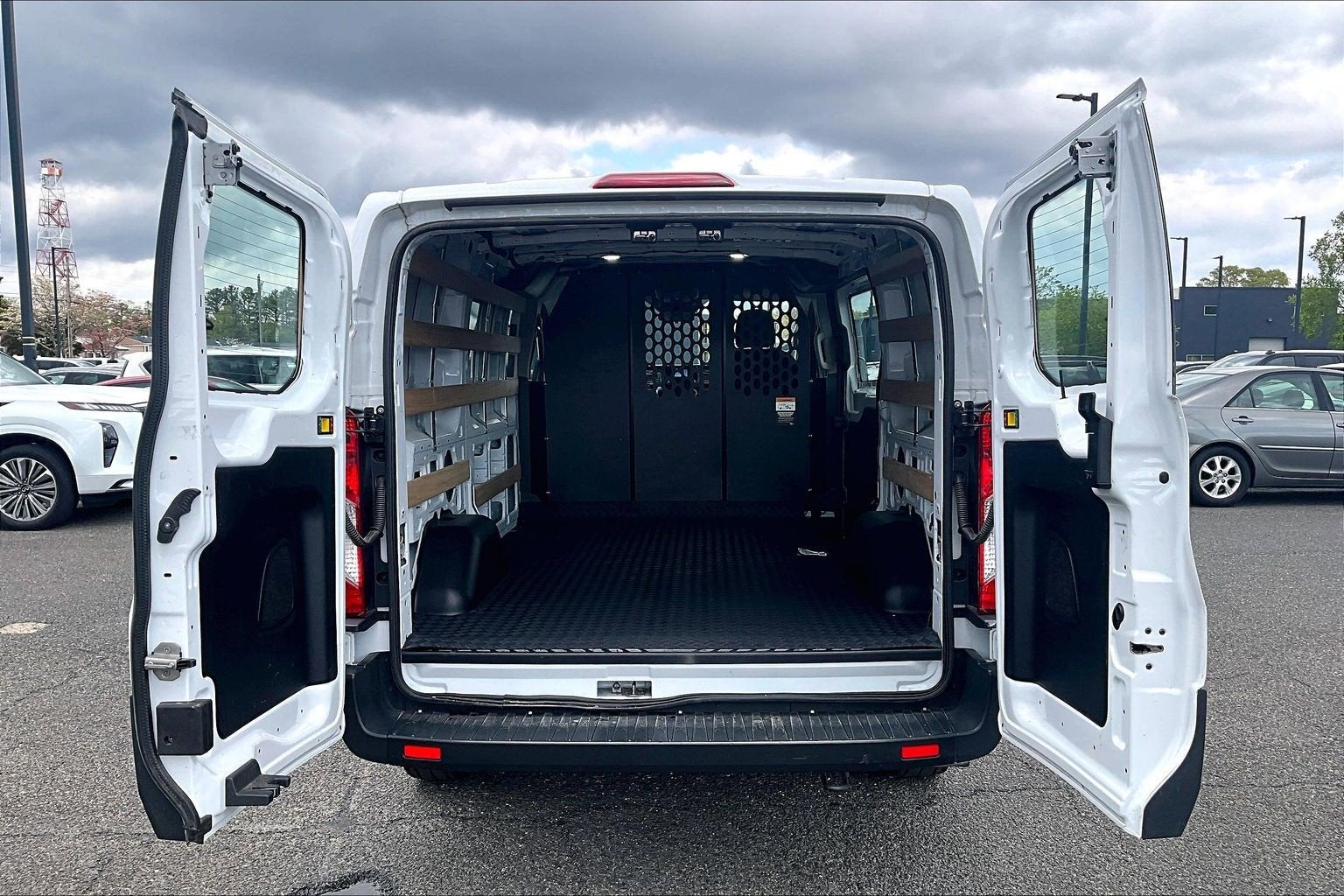 2025 Ford Transit Cargo Van Low Roof