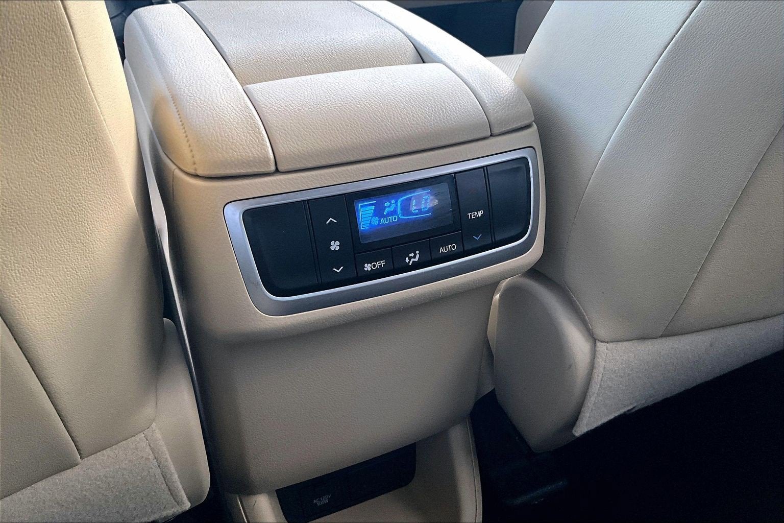 2019 Toyota Highlander Hybrid Limited Platinum