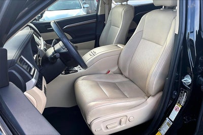 2019 Toyota Highlander Hybrid Limited Platinum