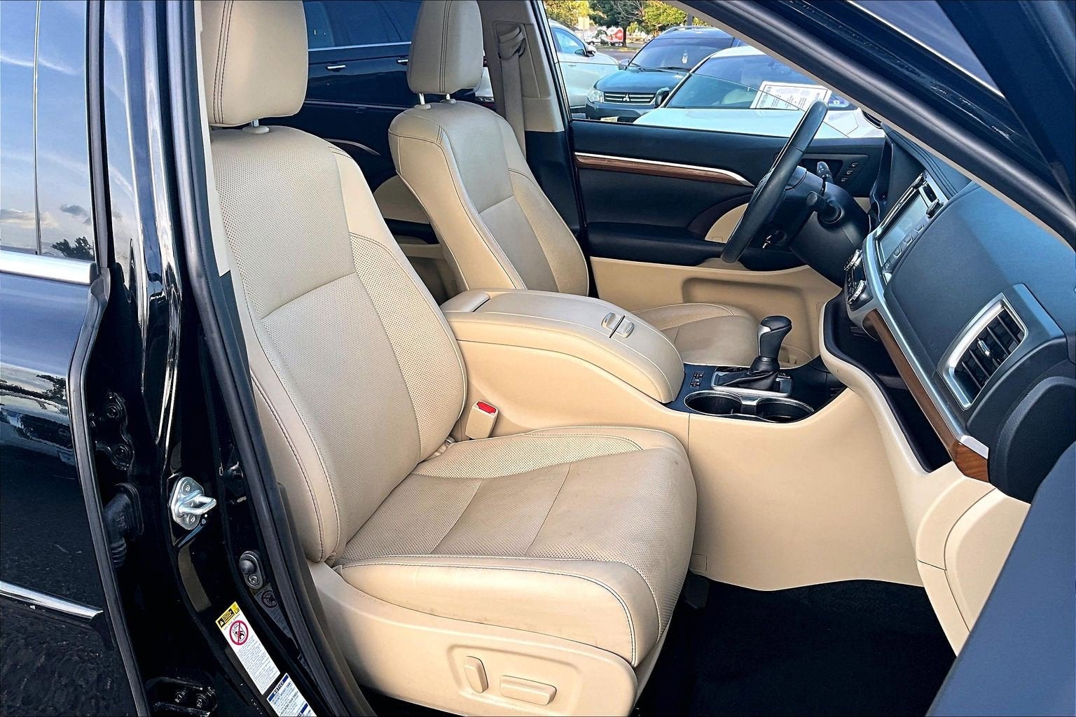2019 Toyota Highlander Hybrid Limited Platinum