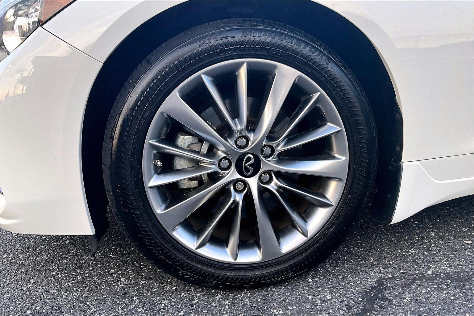 2023 INFINITI Q50 LUXE AWD