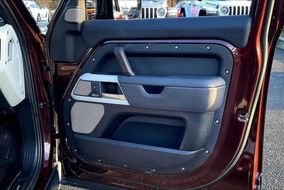 2023 Land Rover Defender X-Dynamic SE