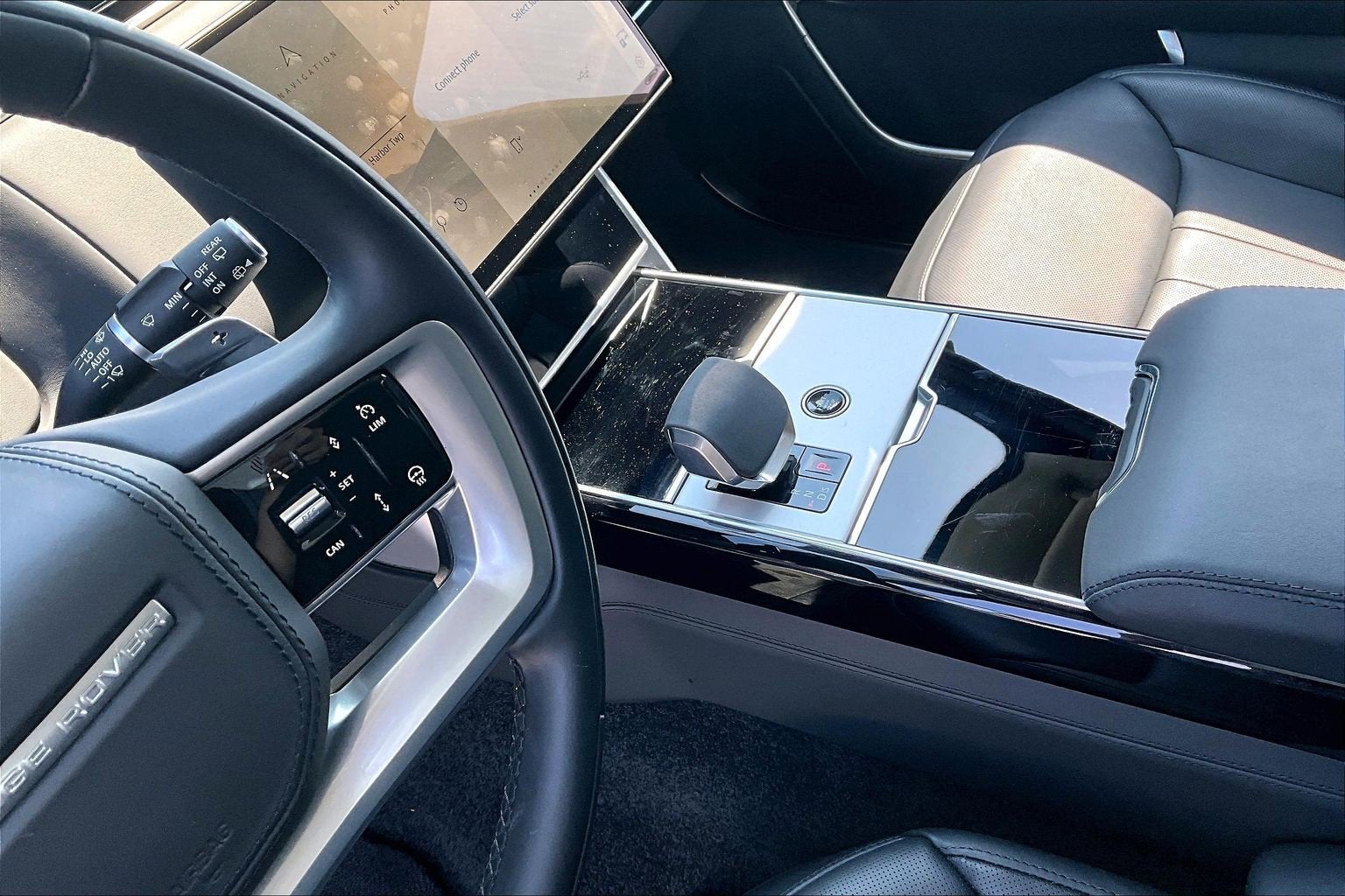 2024 Land Rover Range Rover SE