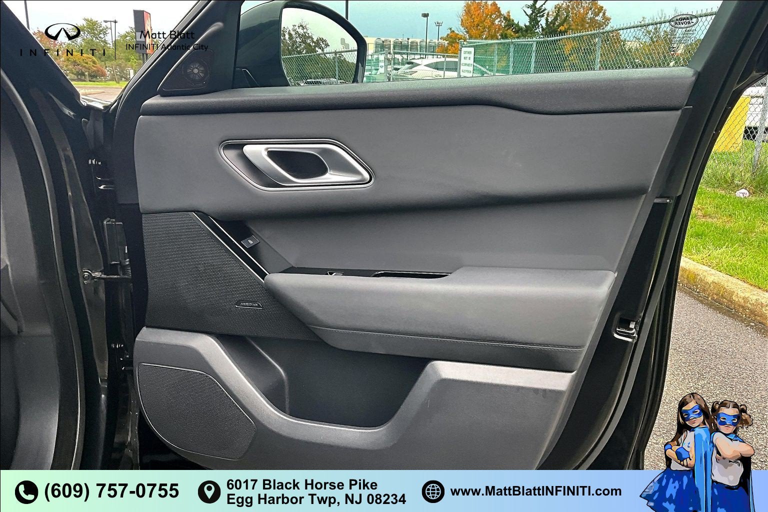 2025 Land Rover Range Rover Velar Dynamic SE