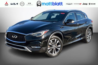 2018 INFINITI QX30 ESSENTIAL