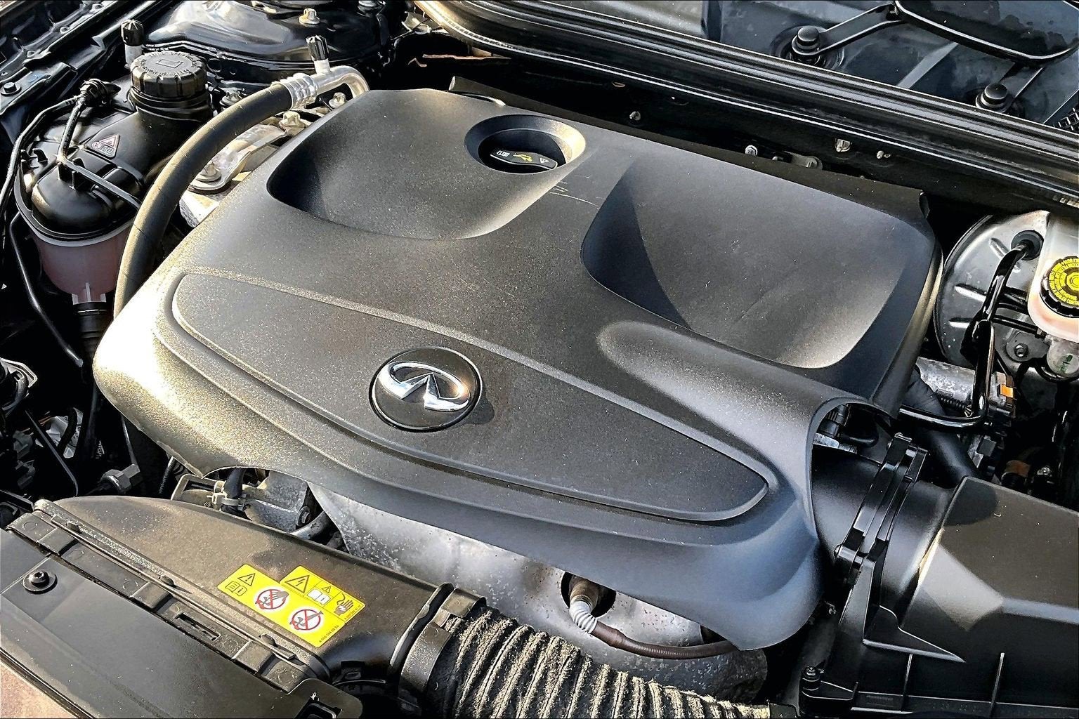 2017 INFINITI QX30 Premium AWD