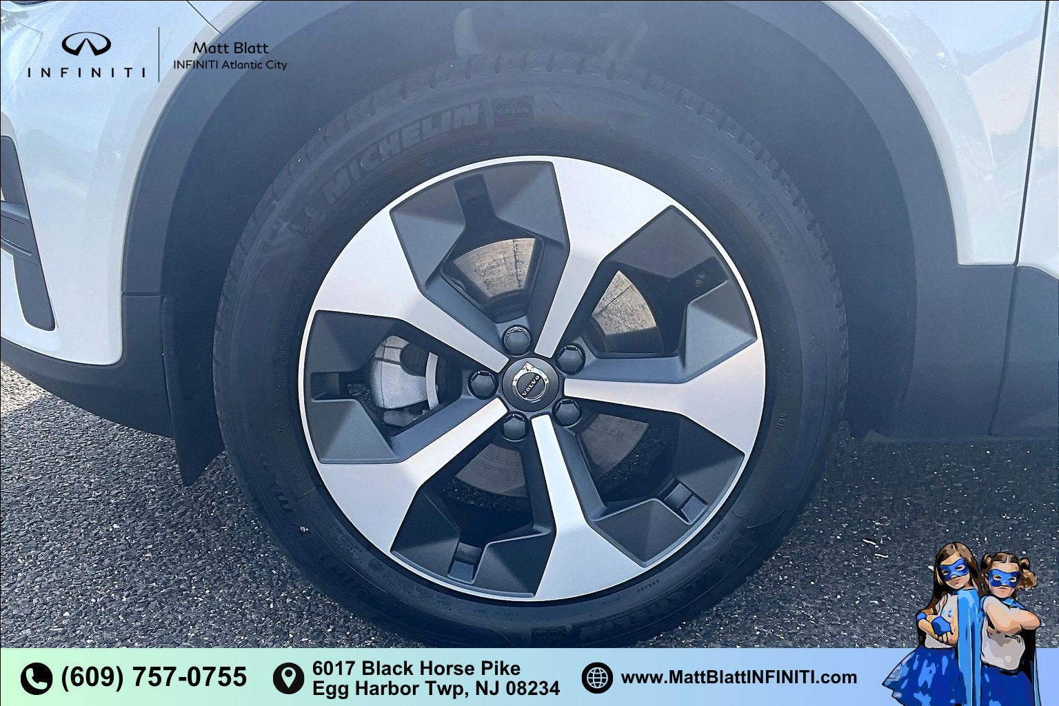 2025 Volvo XC40 Core Bright Theme