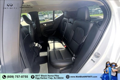 2025 Volvo XC40 Core Bright Theme