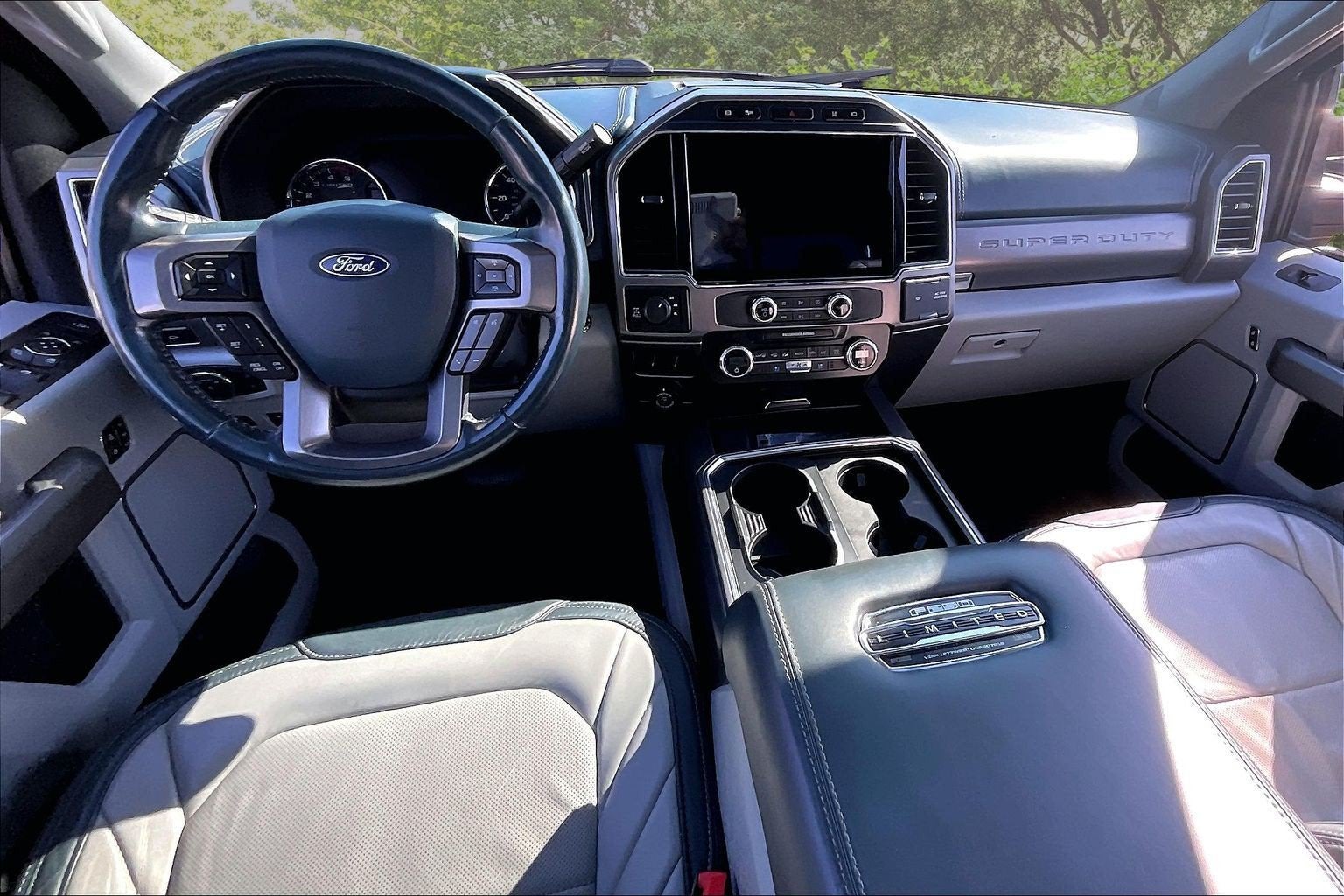 2022 Ford Super Duty F-250 SRW Limited