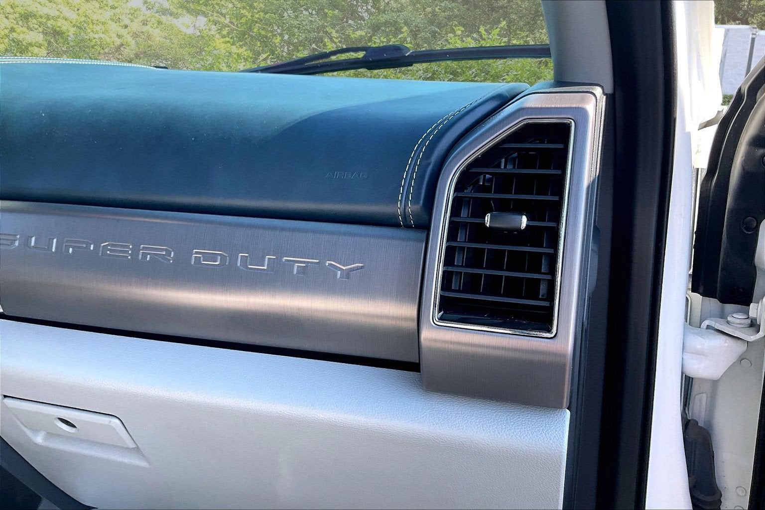 2022 Ford Super Duty F-250 SRW Limited
