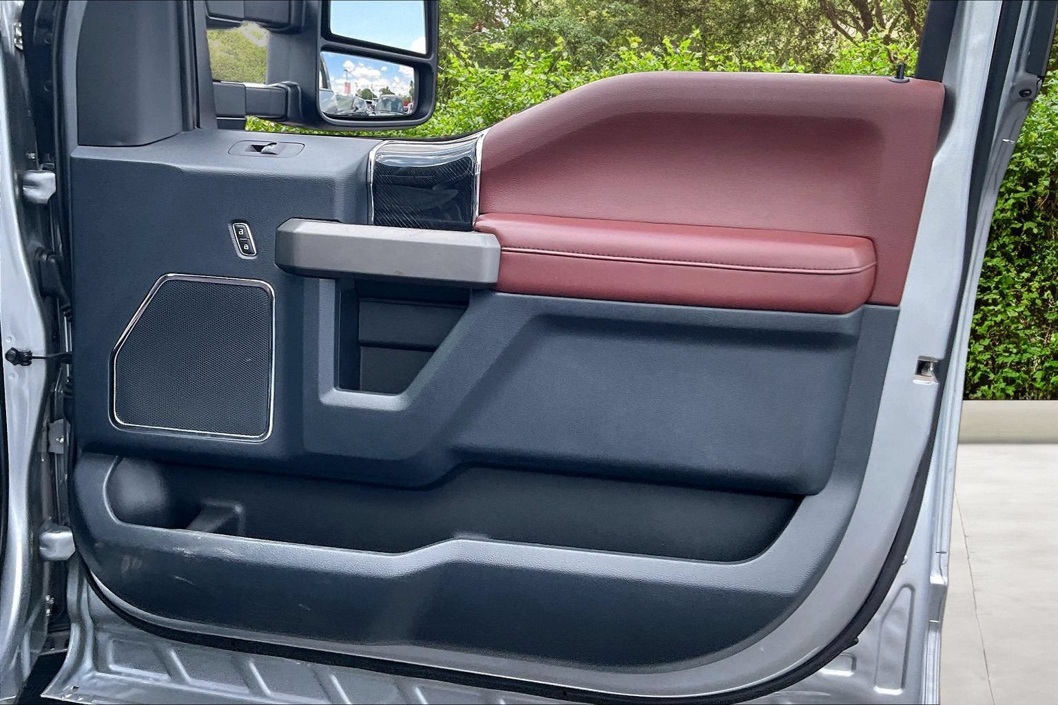 2022 Ford Super Duty F-250 SRW Platinum