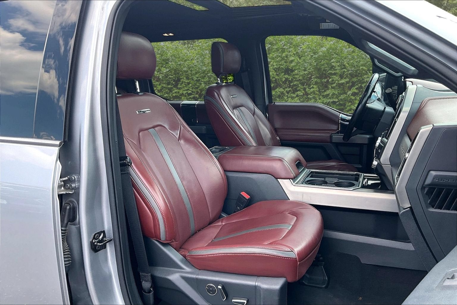 2022 Ford Super Duty F-250 SRW Platinum