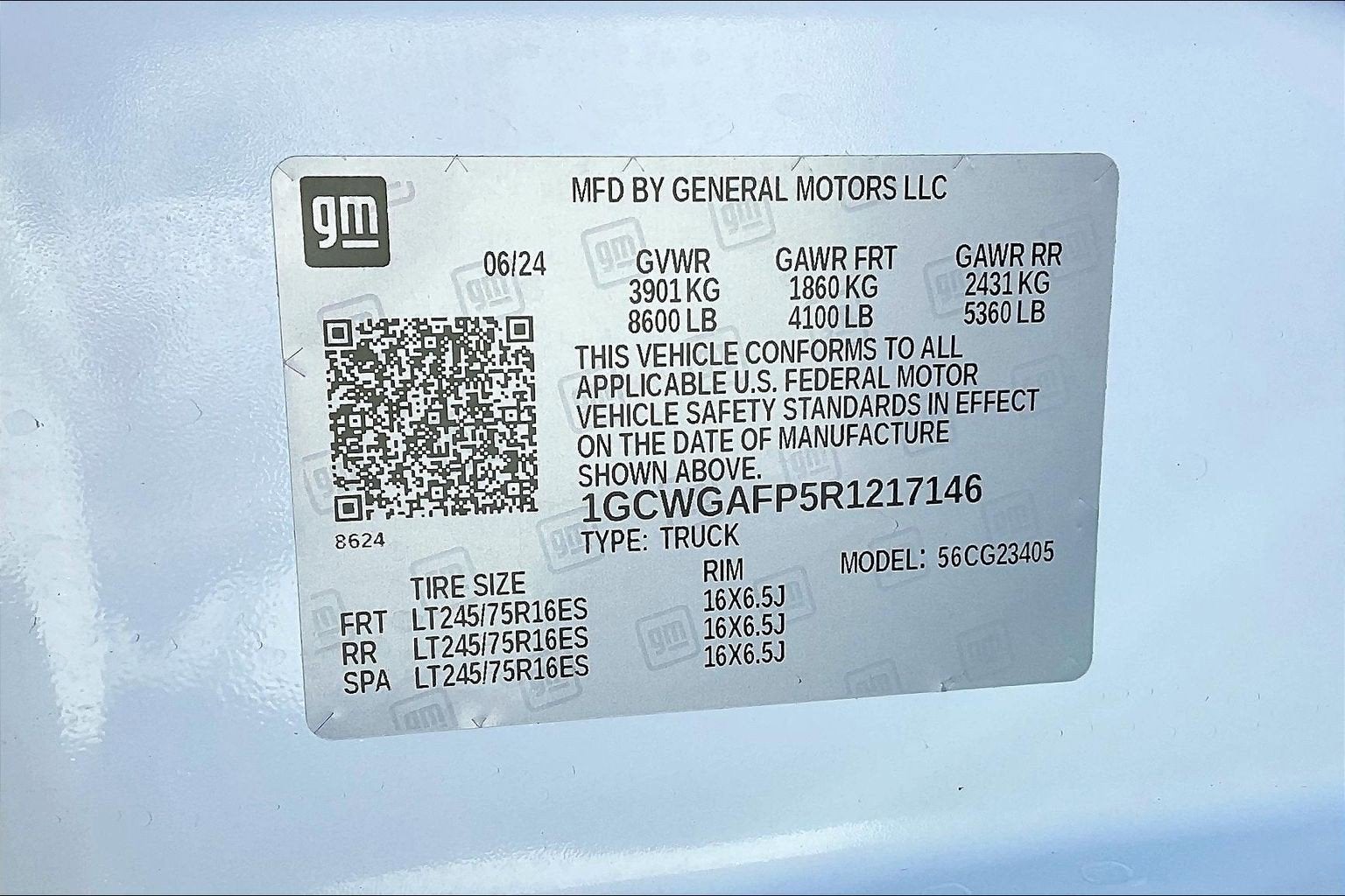 2024 Chevrolet Express Cargo Van G2500