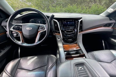 2019 Cadillac Escalade Luxury