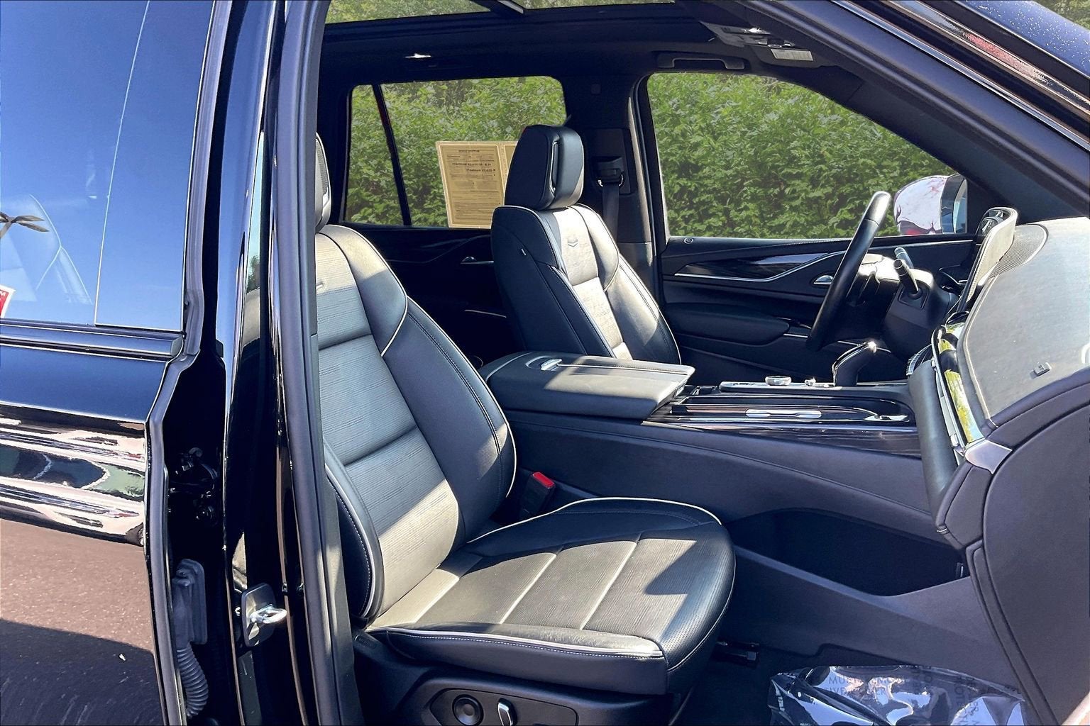 2022 Cadillac Escalade Sport