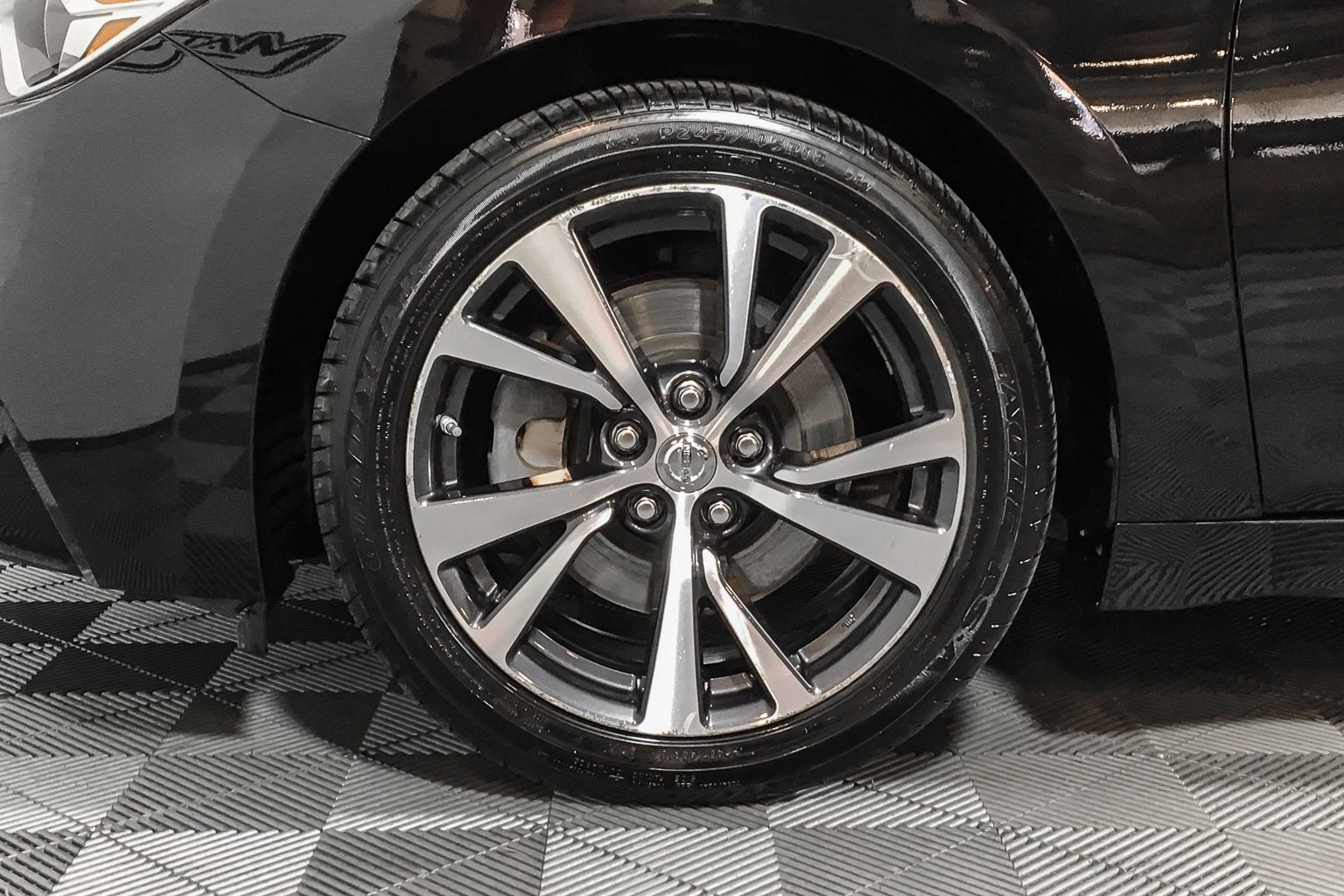 2017 Nissan Maxima SV