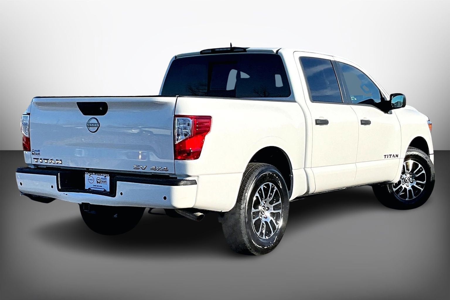 2024 Nissan Titan SV