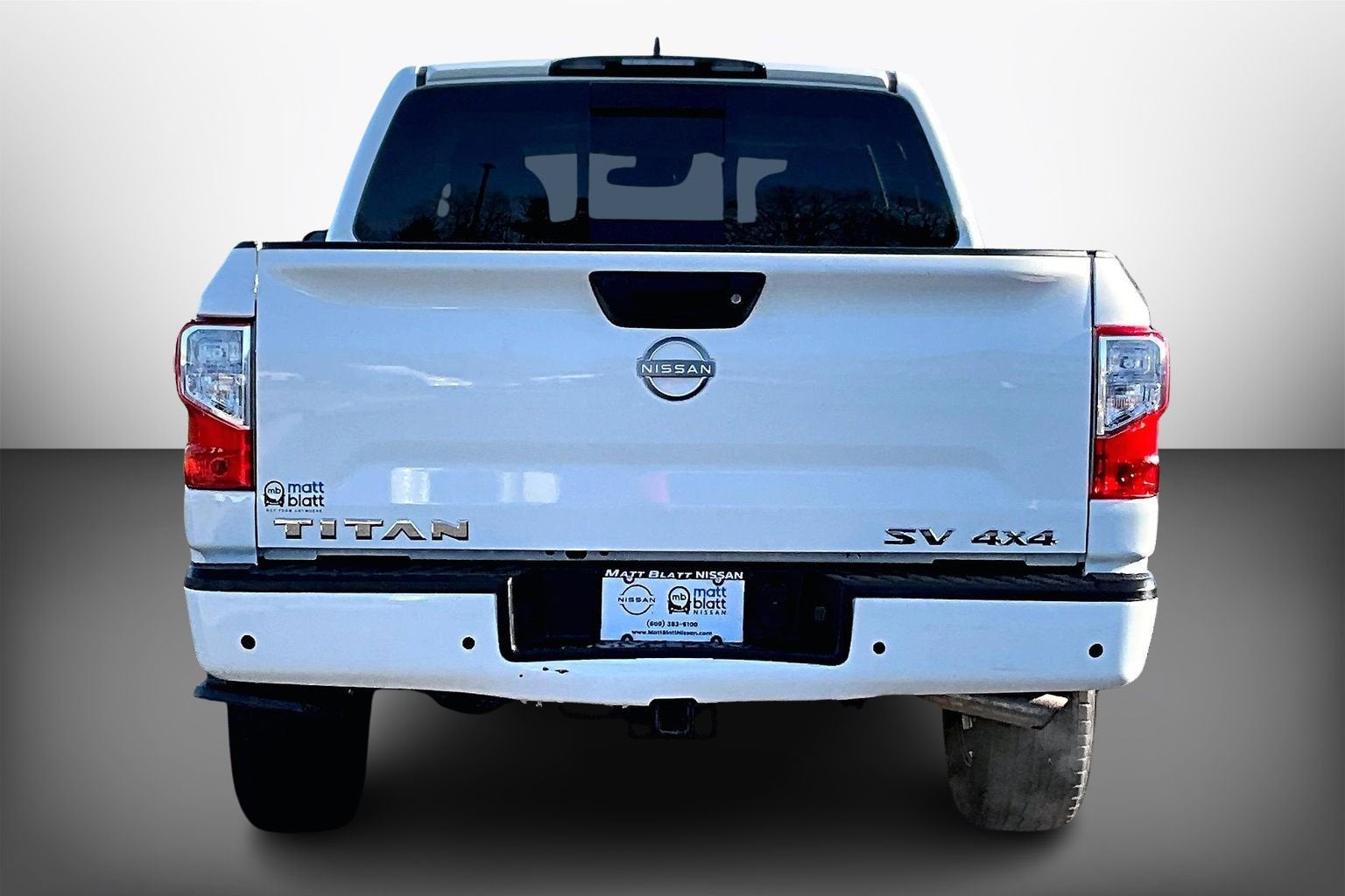 2024 Nissan Titan SV