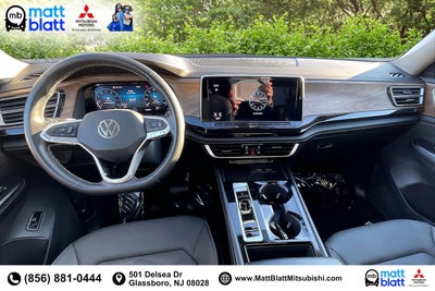 2025 Volkswagen Atlas 2.0T SE w/Technology