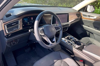 2024 Volkswagen Atlas 2.0T SE w/Technology