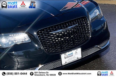 2019 Chrysler 300 Touring