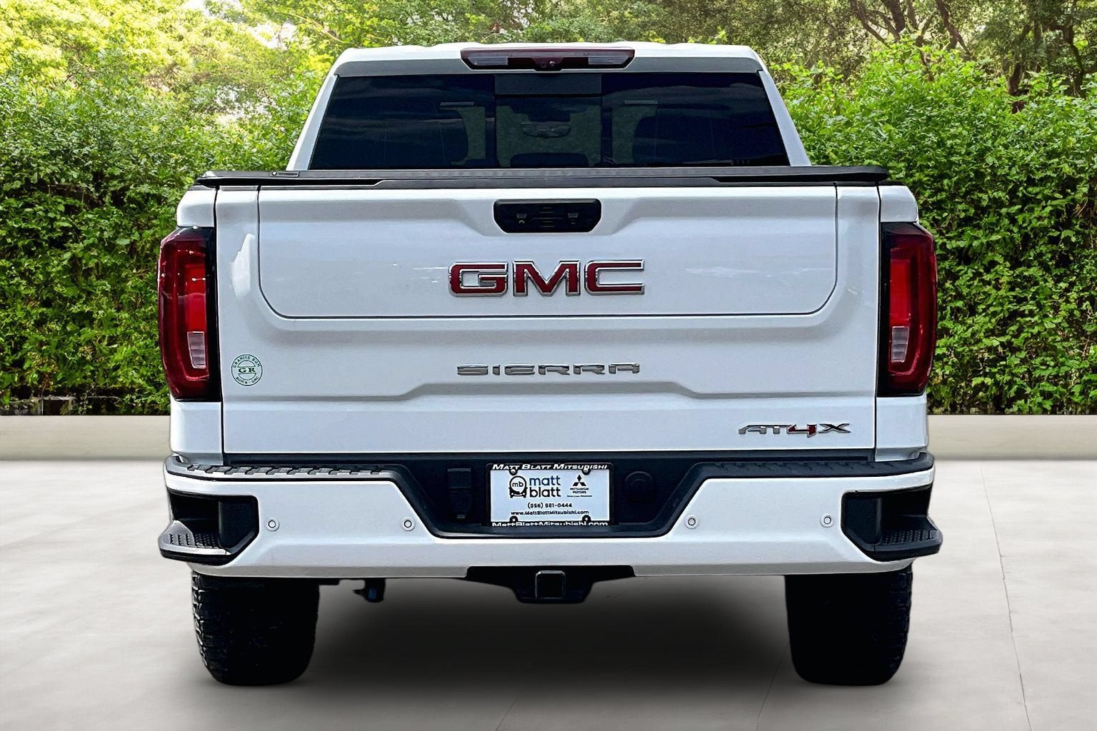 2023 GMC Sierra 1500 AT4X