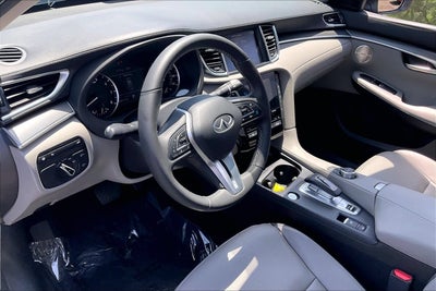2024 INFINITI QX50 LUXE