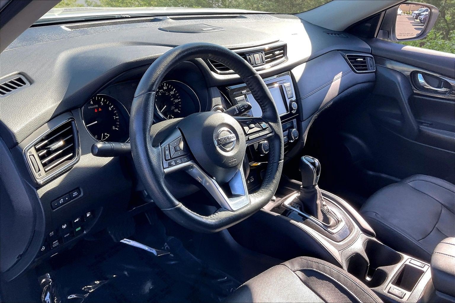 2020 Nissan Rogue SL