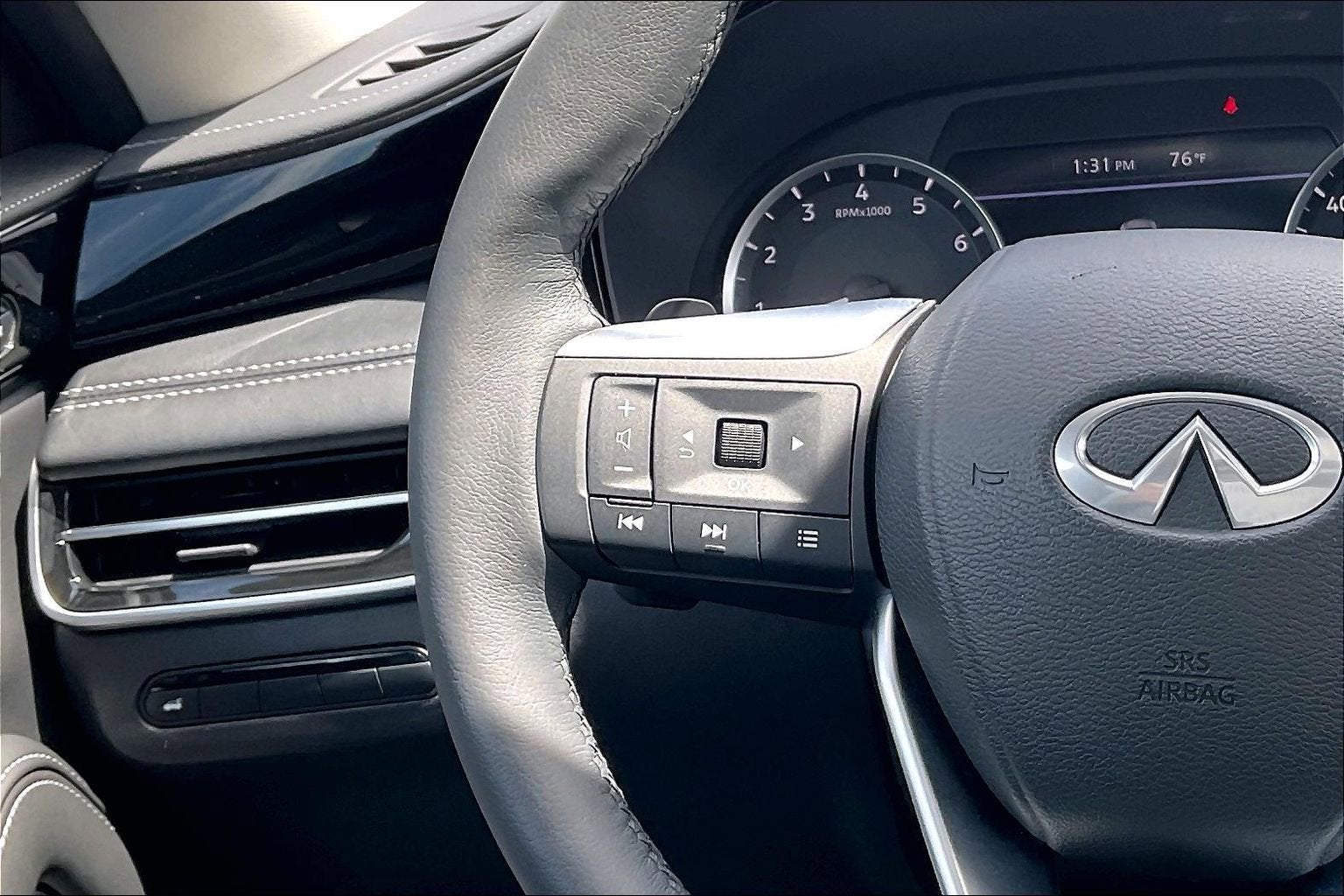 2023 INFINITI QX60 PURE