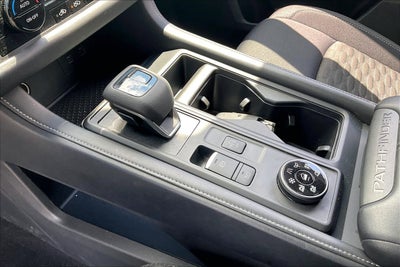 2023 Nissan Pathfinder S