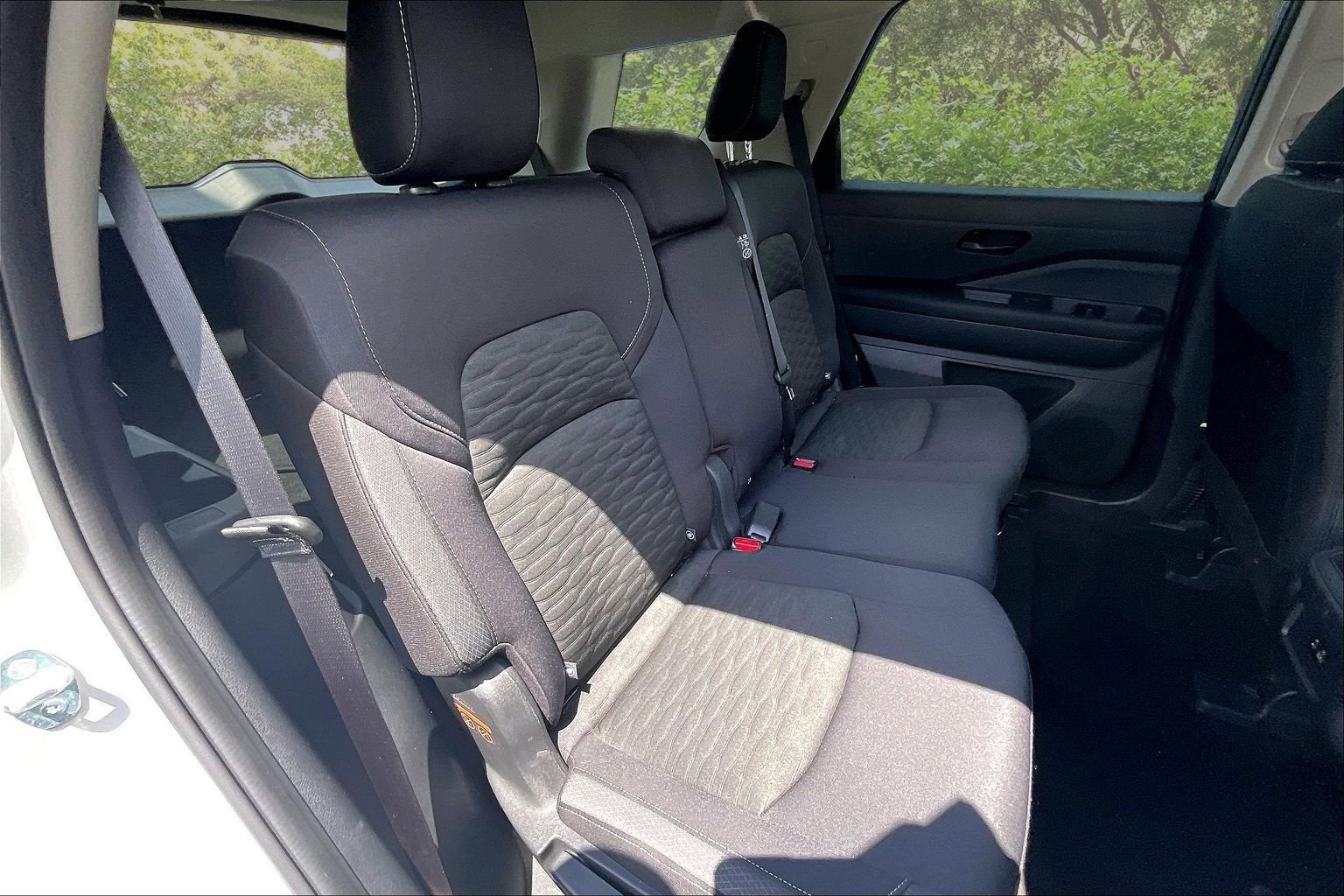 2023 Nissan Pathfinder S