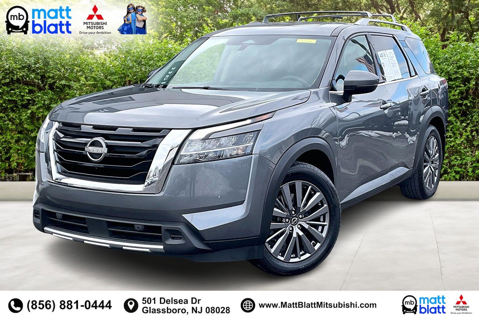 2023 Nissan Pathfinder SL