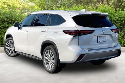 2024 Toyota Highlander Platinum