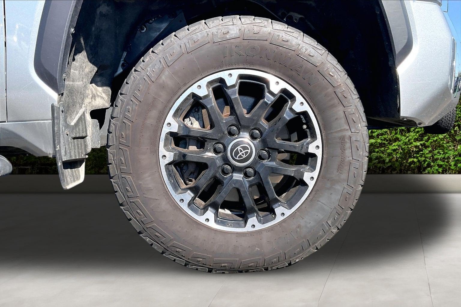 2023 Toyota Tundra 4WD SR5