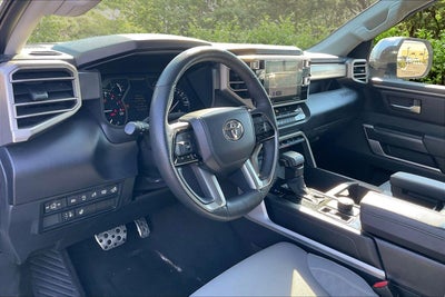 2023 Toyota Tundra 4WD SR5