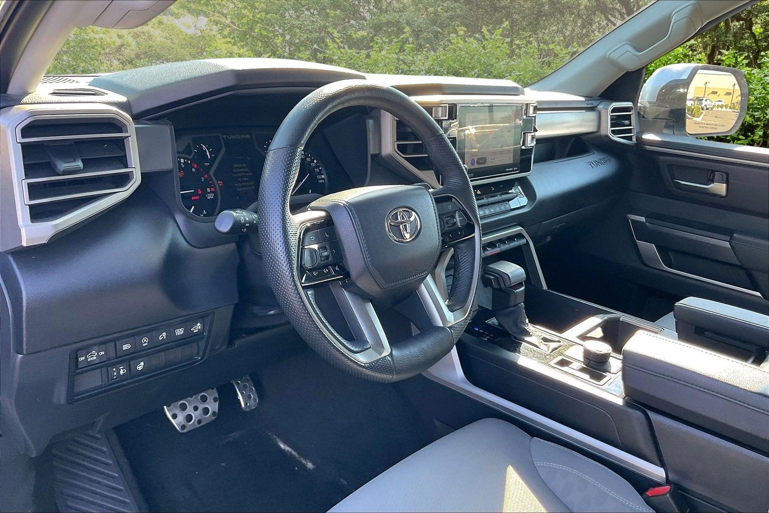 2023 Toyota Tundra 4WD SR5