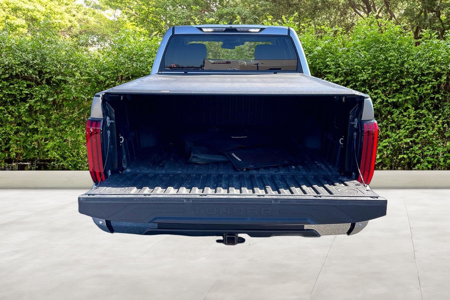 2023 Toyota Tundra 4WD SR5