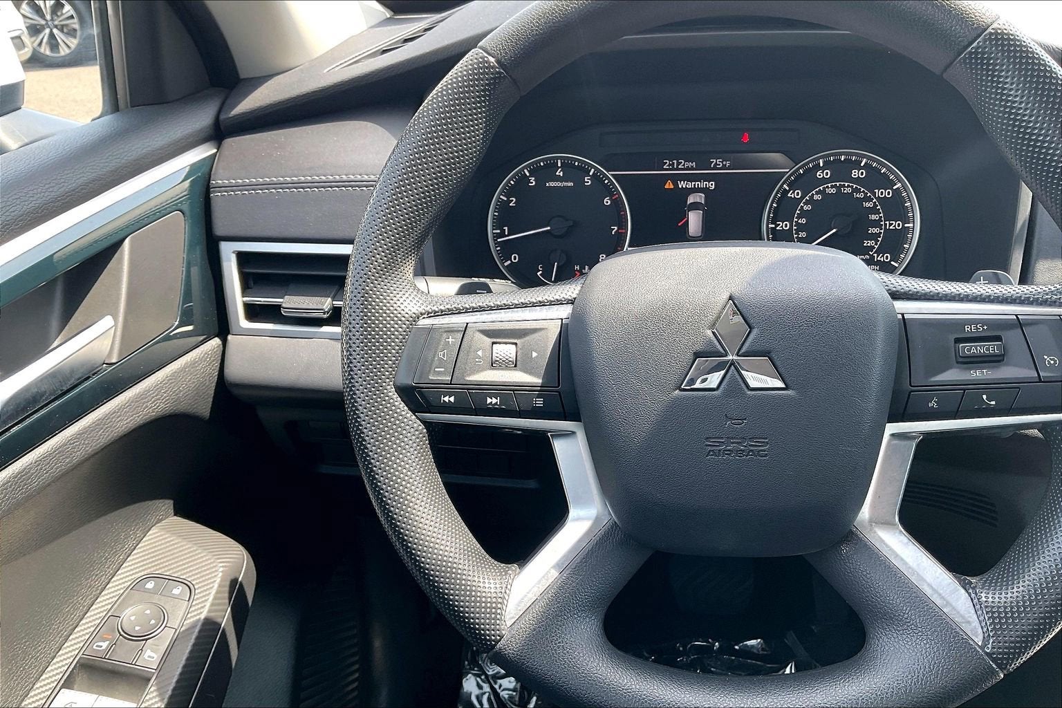 2022 Mitsubishi Outlander ES