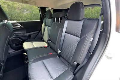 2022 Mitsubishi Outlander ES