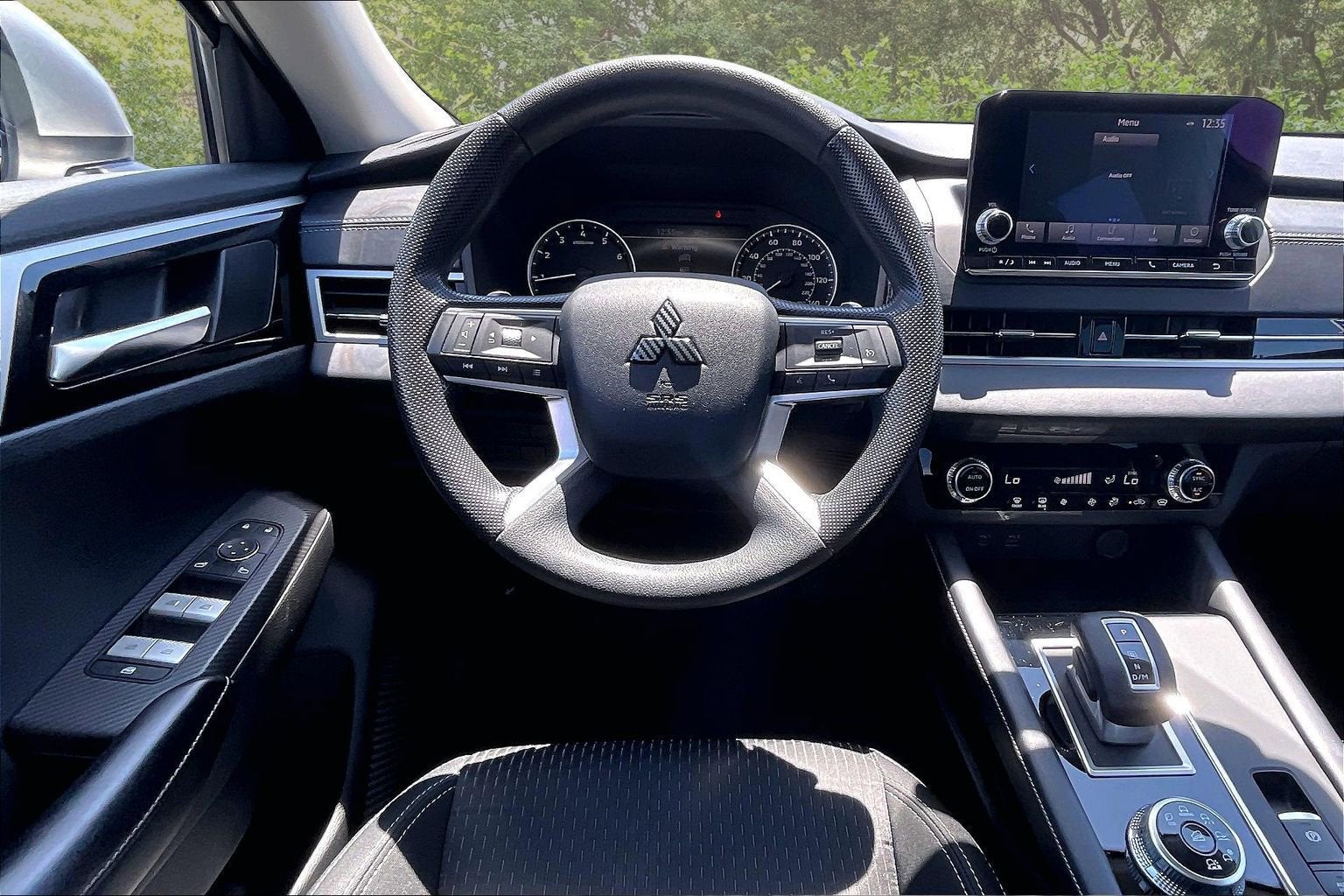 2022 Mitsubishi Outlander ES
