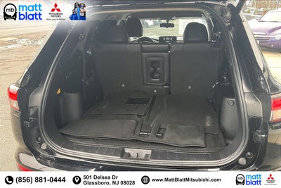 2022 Mitsubishi Outlander SE