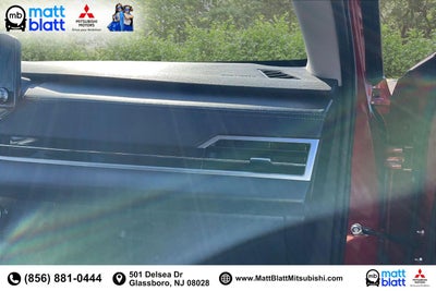 2023 Mitsubishi Outlander SE