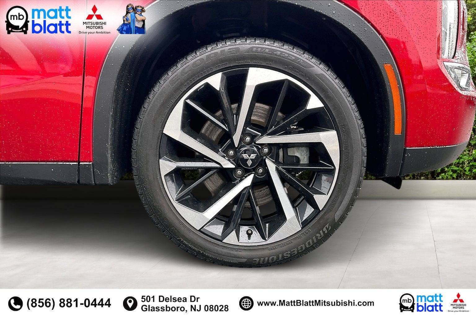 2023 Mitsubishi Outlander SE