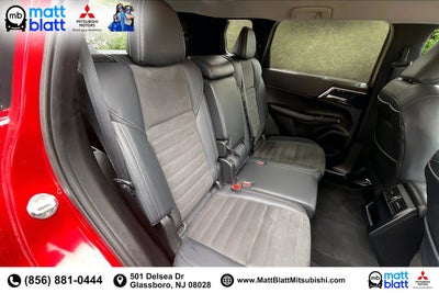 2023 Mitsubishi Outlander SE