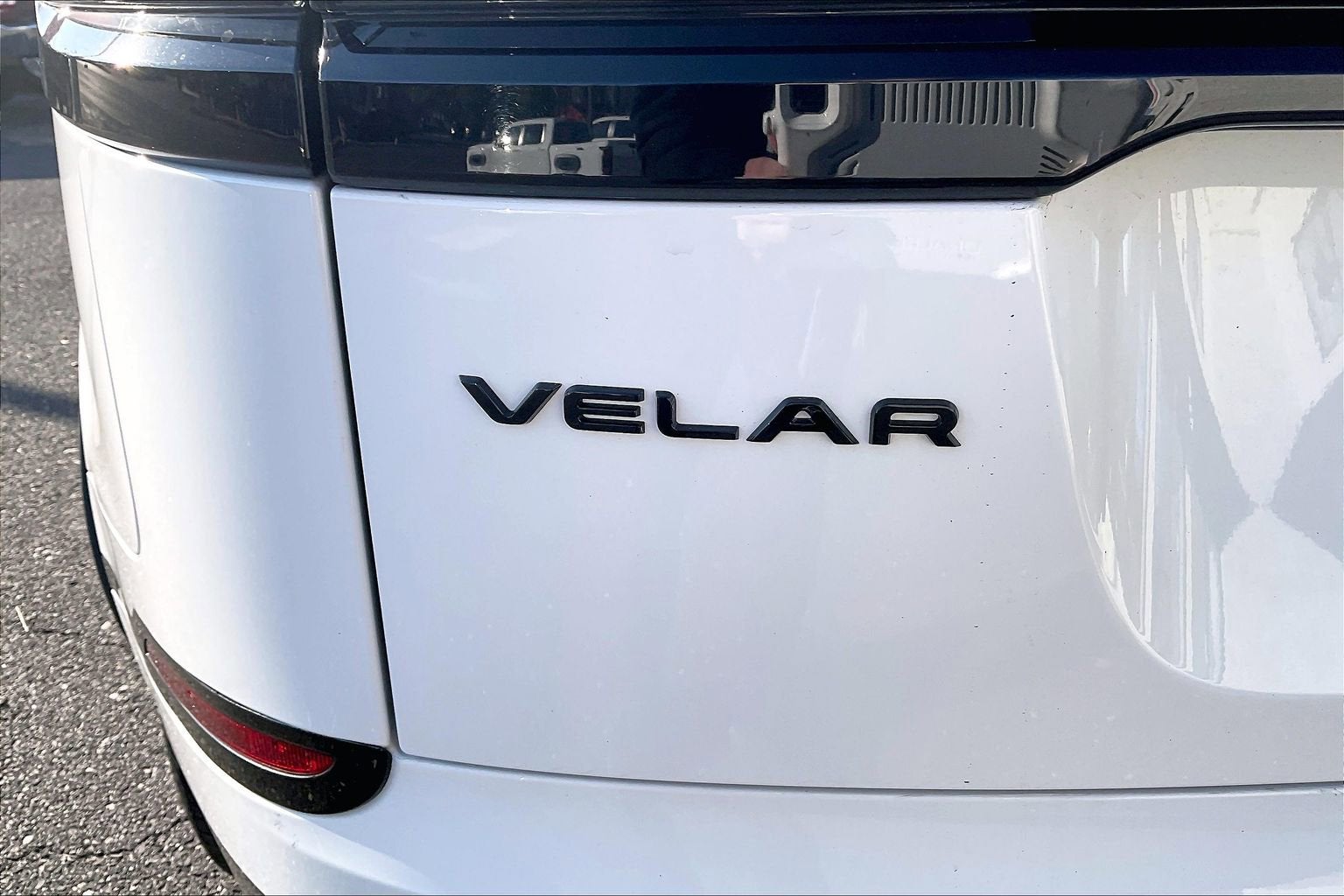 2025 Land Rover Range Rover Velar Dynamic SE