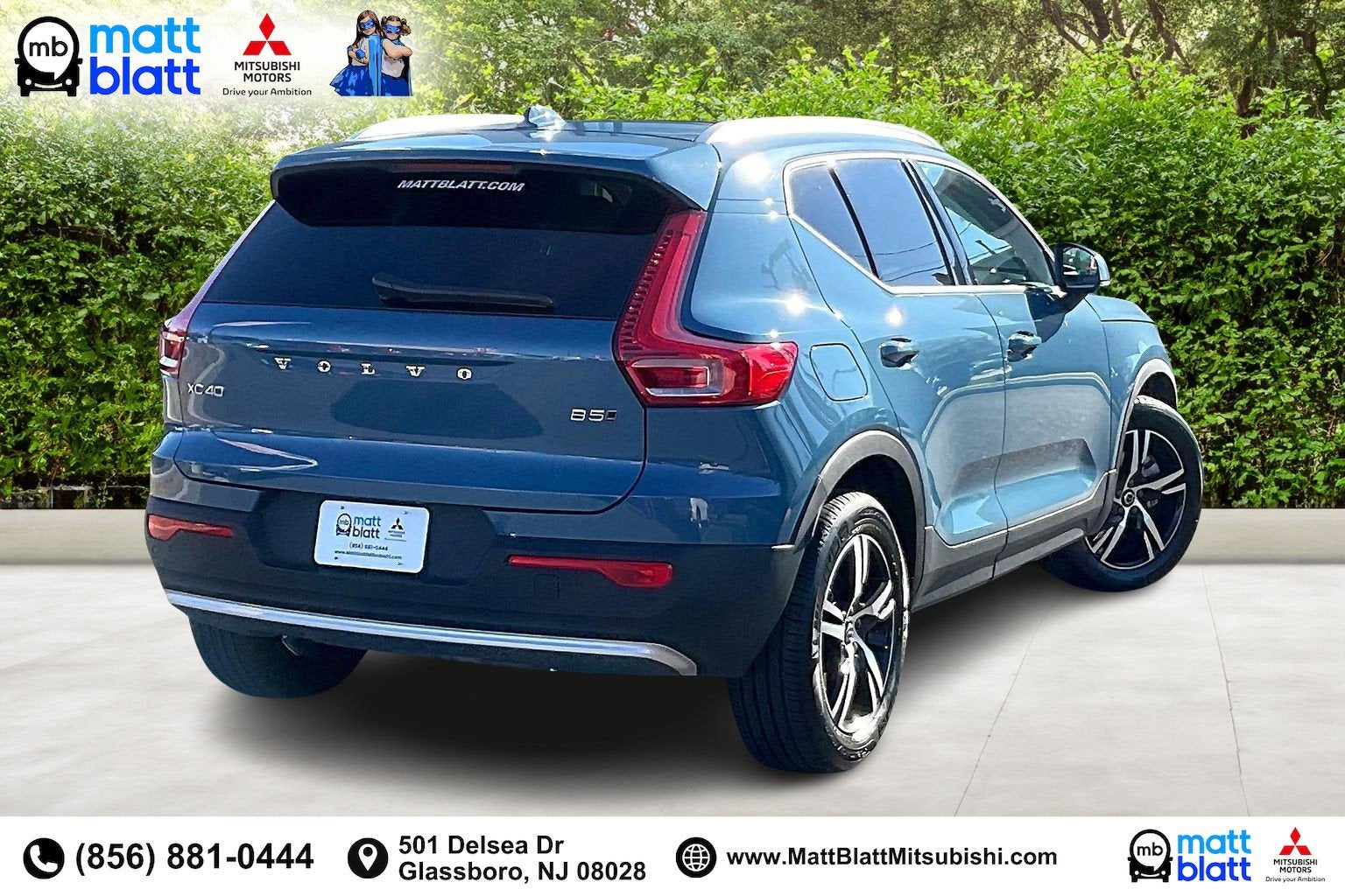 2025 Volvo XC40 Core Bright Theme