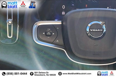 2025 Volvo XC40 Core Bright Theme