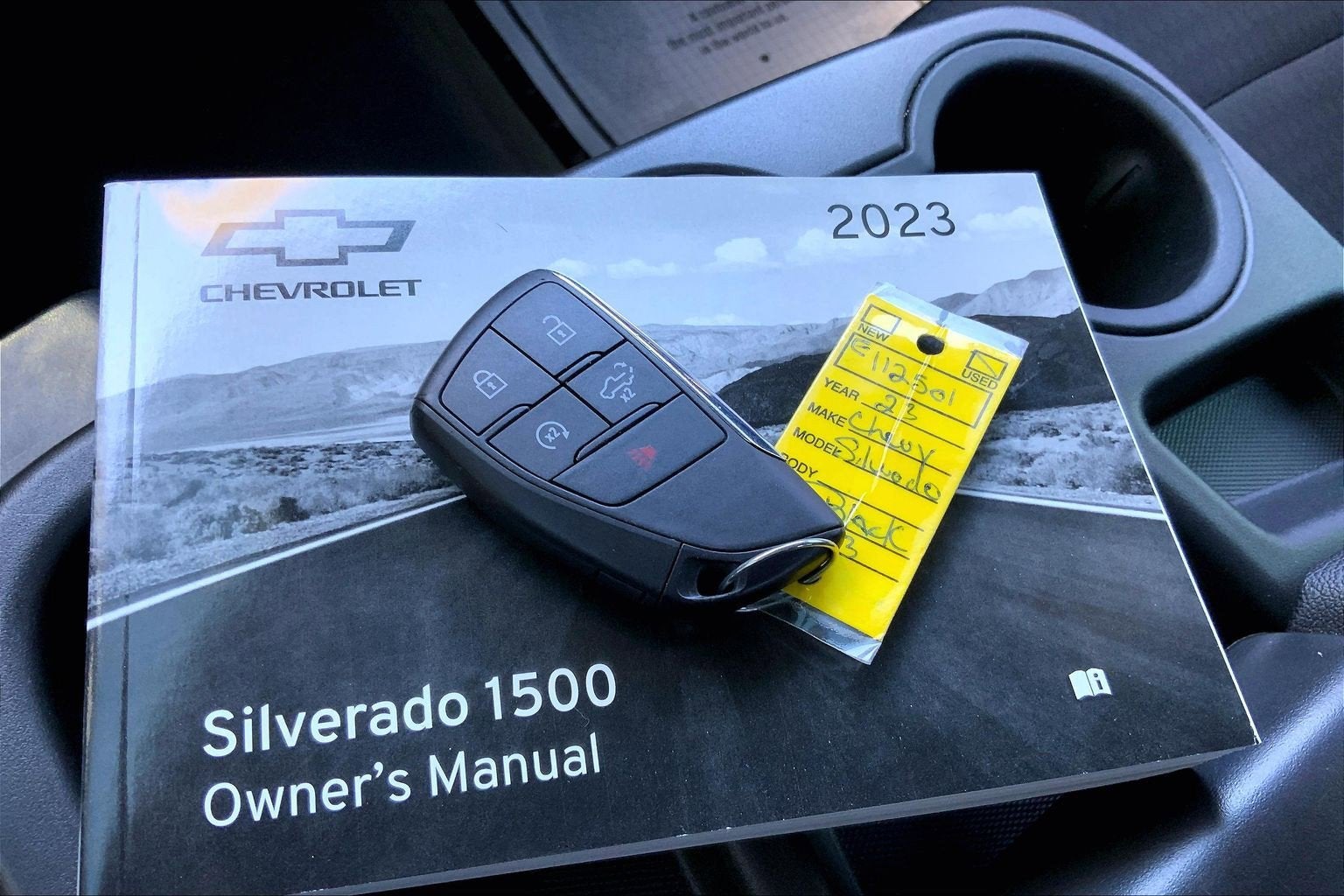 2023 Chevrolet Silverado 1500 Custom