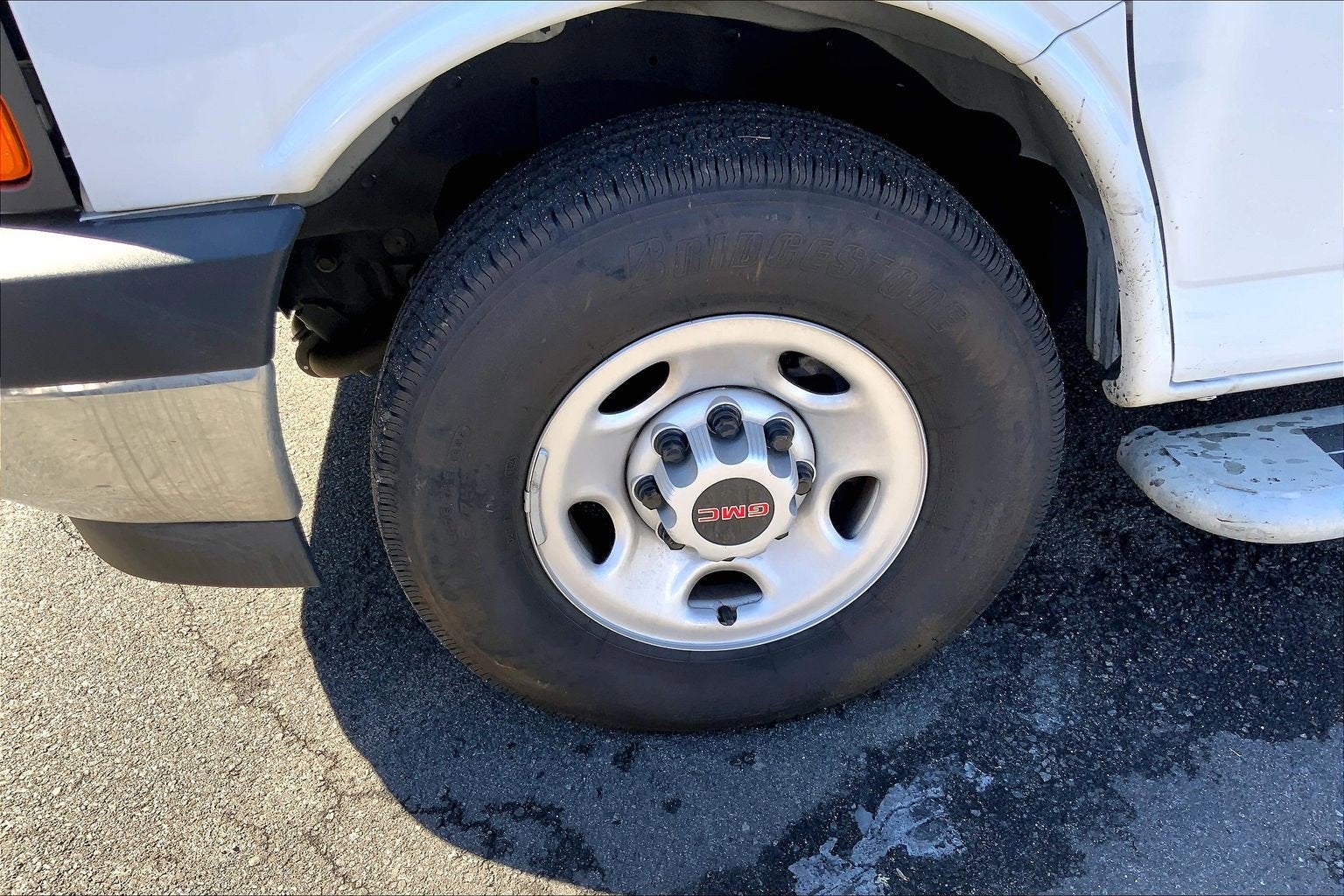 2024 GMC Savana Cargo Van 2500